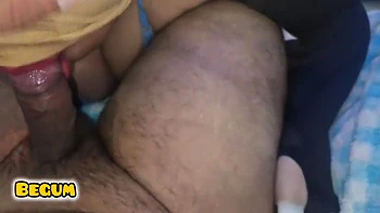 Meia-irmã fofa faz o melhor boquete profundo e engole