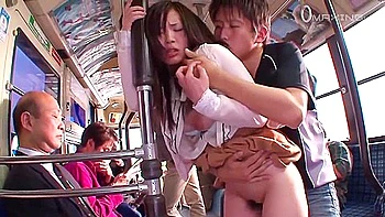 Adolescente asiática 18+ peituda creampie ao ar livre