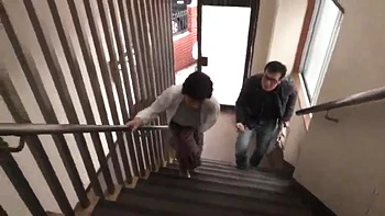 Milf asiática BBW con creampie anal y pollas en boca amateur