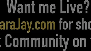 Sara Jay folla con la enorme polla de Macana Man