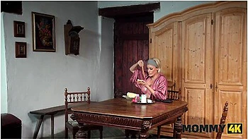 Joe Di Marco and Brittany Bardot: Stepmom Plays with Sausage and Young Cock