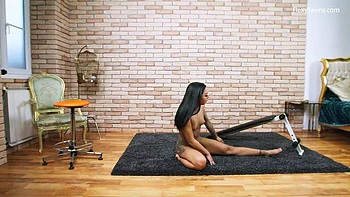 Brunette Gymnast's Big Tits Fetish Split
