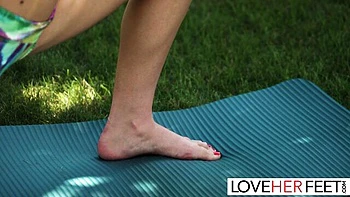 Dean Van Damme Nails Footjob Loving Her Feet Worship