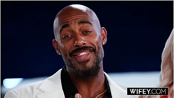 Blonde Hotwife Elana Bunnz Gets Thick BBC Before Her Hubby