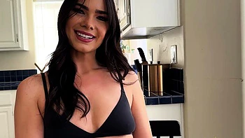 Ivy Ireland Shows Off Her Small Tits & Nipples Solo