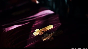 Matchless Octavia Red and Talia Mint - cosplay video - Vampired