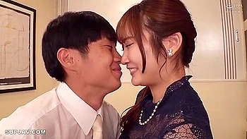 Dvmm-214 Ntr [thrreesome Young Wives And Married Man] 2025-02-28