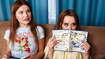 Bubbly Karolina's doggystyle scene