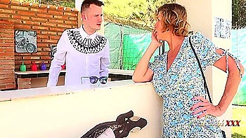 Breasty Older Cougar Mrs. Molly Seduces The Resort Bartender